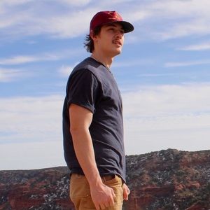 Meet your Posher, Max